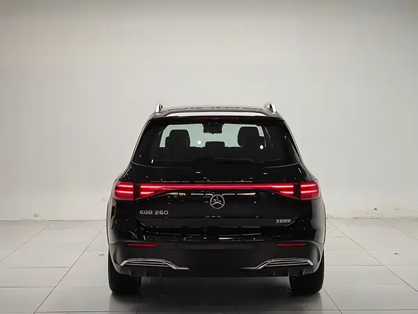 2025 Mercedes-Benz EQB 260