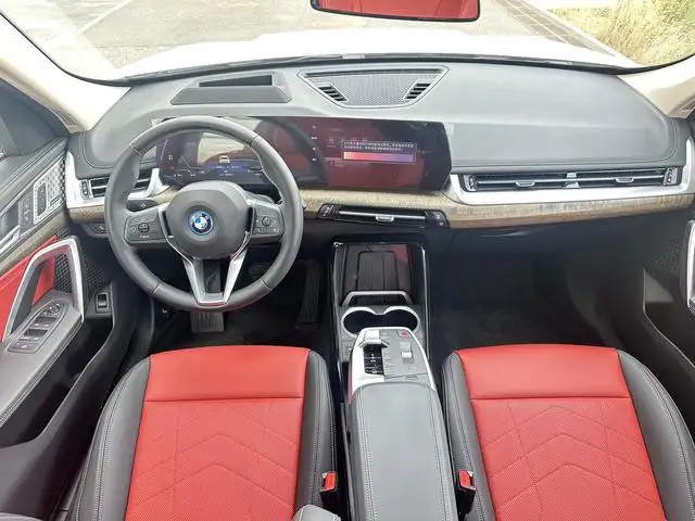 2023 BMW iX1 xDrive30L X Design Package 4