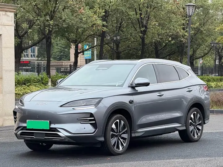 2025 BYD Song PLUS New Energy EV Smart Driving 605km Flagship Edition