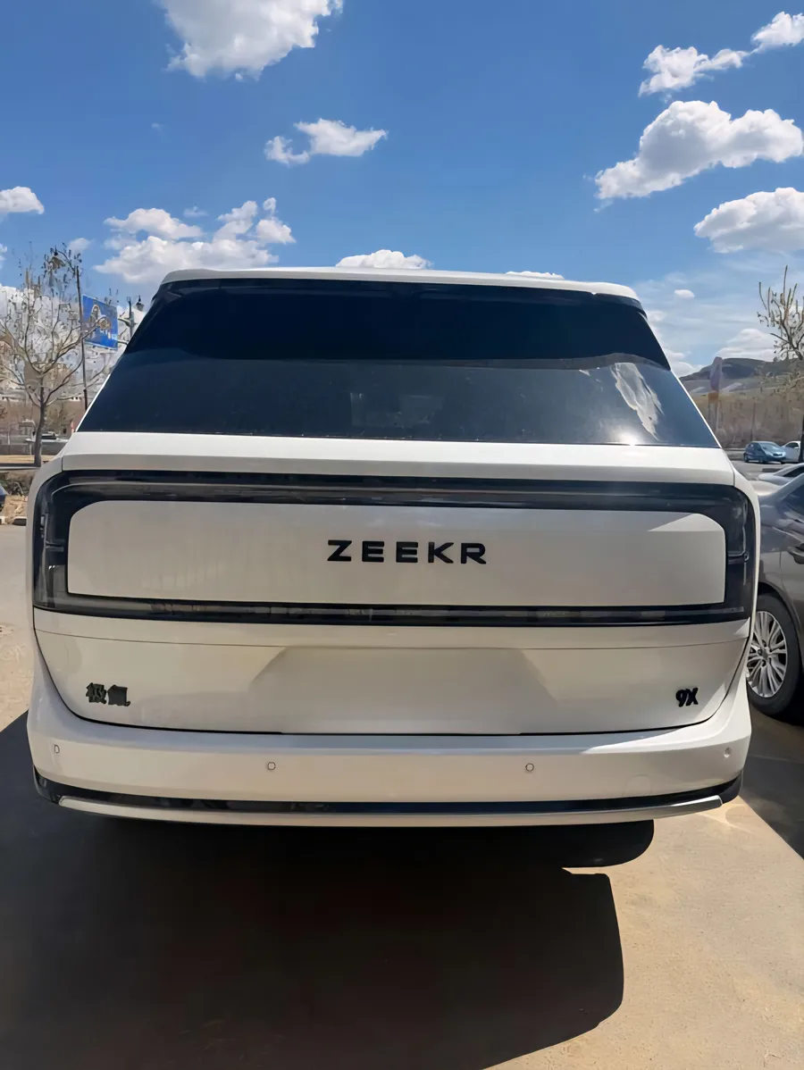 2025 Zeekr 9X Ultra Edition 70kWh 3