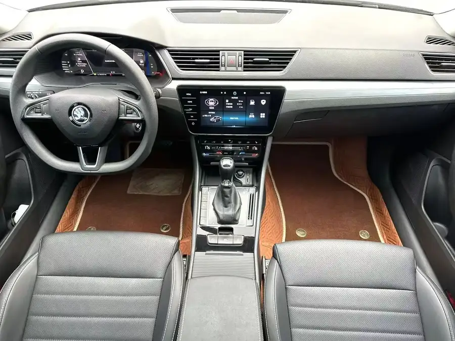 2022 Skoda Superb TSI280 DSG Premium Edition 4