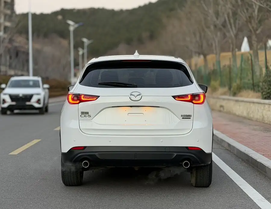 2022 Mazda CX-5 2.0L Automatic 2WD Smart Edition 3