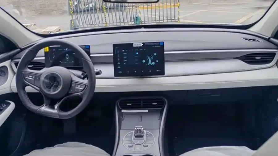 2025 BYD Seal 05 DM-i Smart Driving 55KM Luxury Edition 4