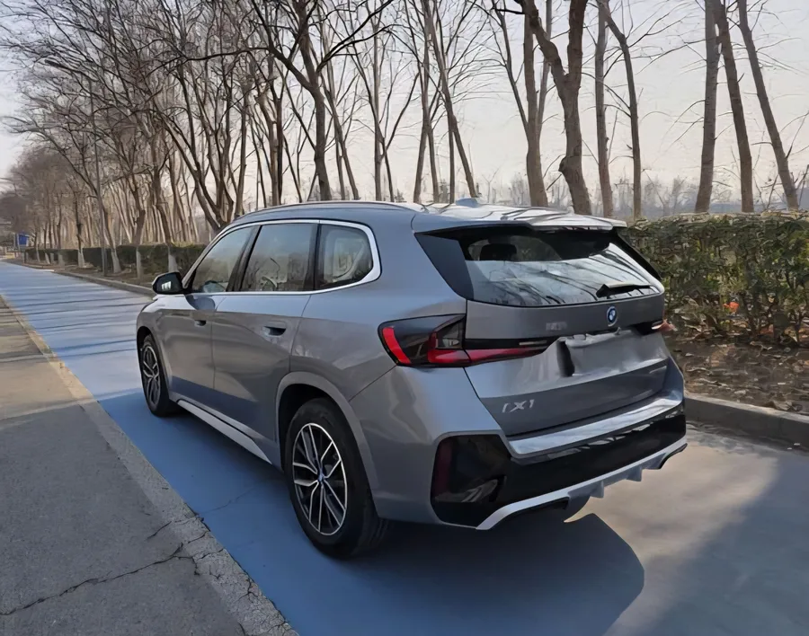 2023 BMW iX1 eDrive25L M Sport Package