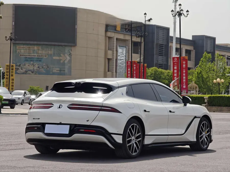 2024 Denza Z9GT 630 4WD Pro Edition 2