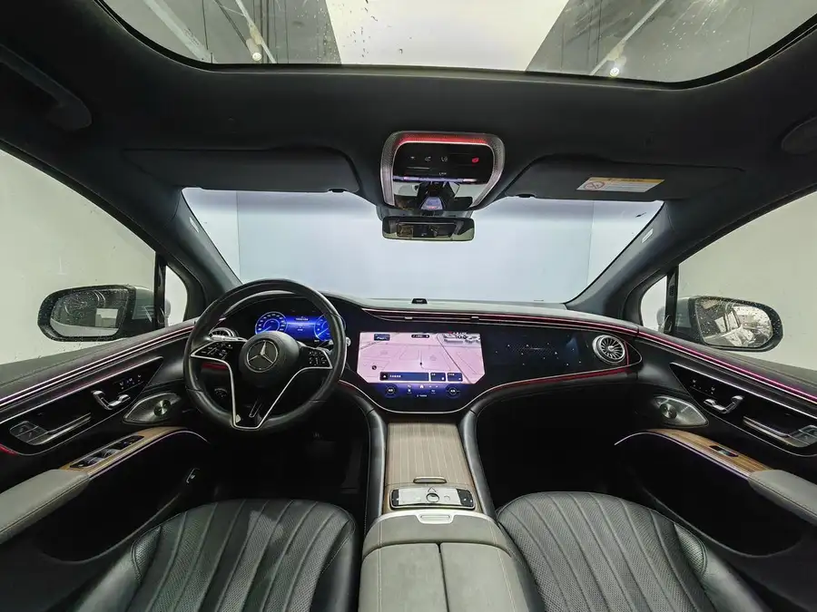 2023 Mercedes-Benz EQS SUV 450 4MATIC Pioneer Edition 3