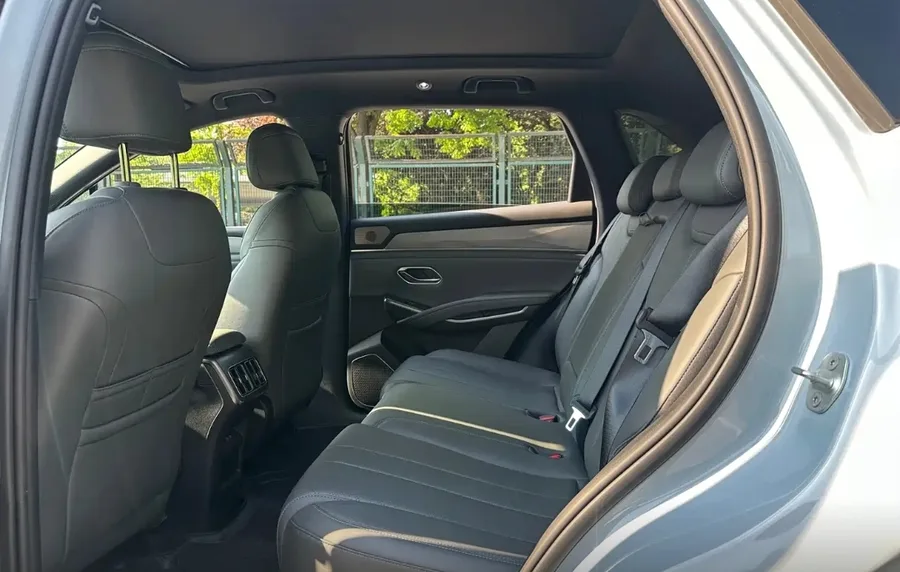2025 BYD Song L DM-i Smart Driving 112km Leading Version 3