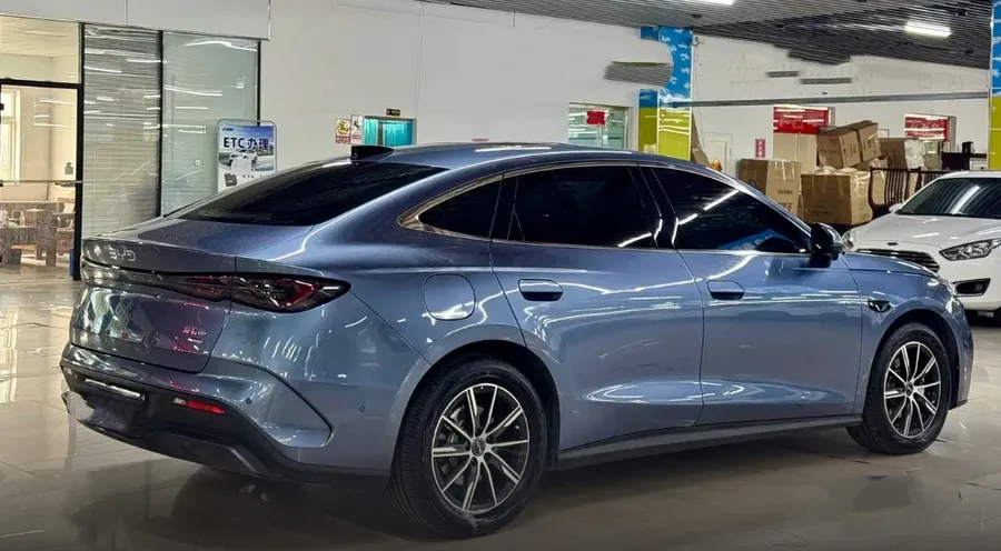 2025 BYD Seal 06 DM-i ADAS Edition 120KM Honor Version 2