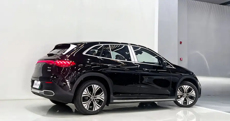 2024 Mercedes-Benz EQE SUV 500 4MATIC Pioneer Edition 3