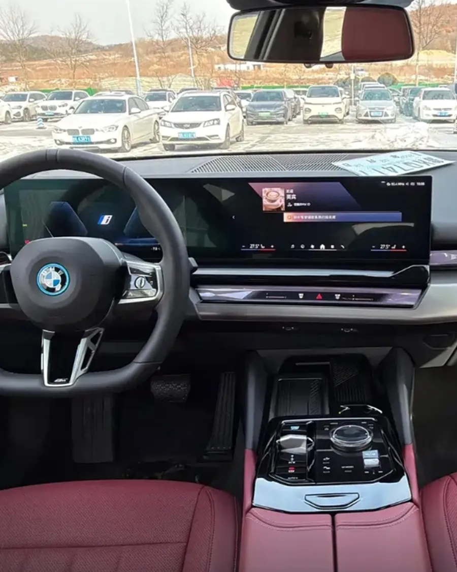 2024 BMW i5 eDrive 35L M Sport Package 3