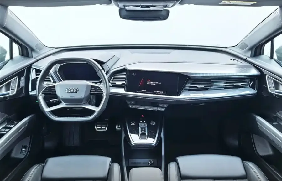 2024 Audi Q4 e-tron 40 e-tron Pioneer Edition 4