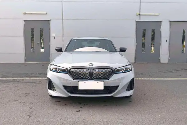 2025 BMW i3 eDrive 40 L Night Sport Package