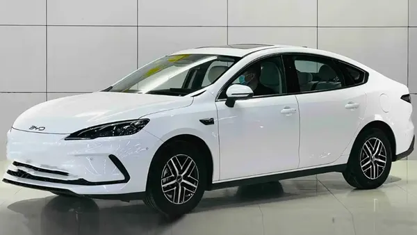 2025 BYD Seal 05 DM-i Smart Driving 120KM Flagship Edition