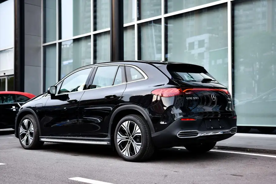 2024 Mercedes-Benz EQE SUV 500 4MATIC Pioneer Edition 2