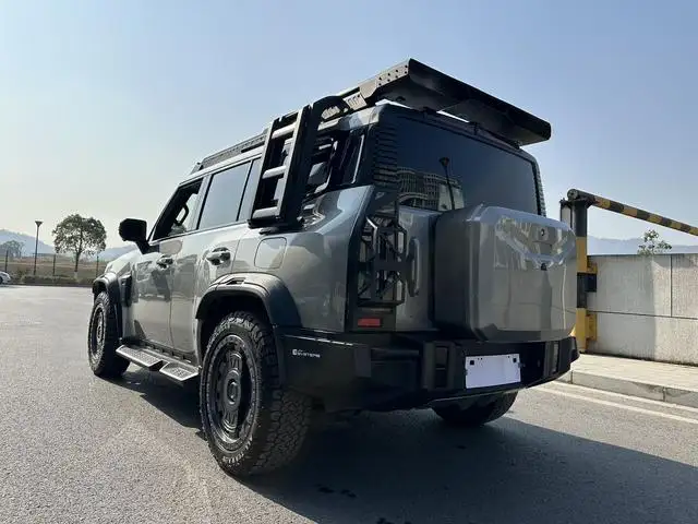 2024 Jetour Traveler 2.0T 4WD Silver Dragon Wing 3