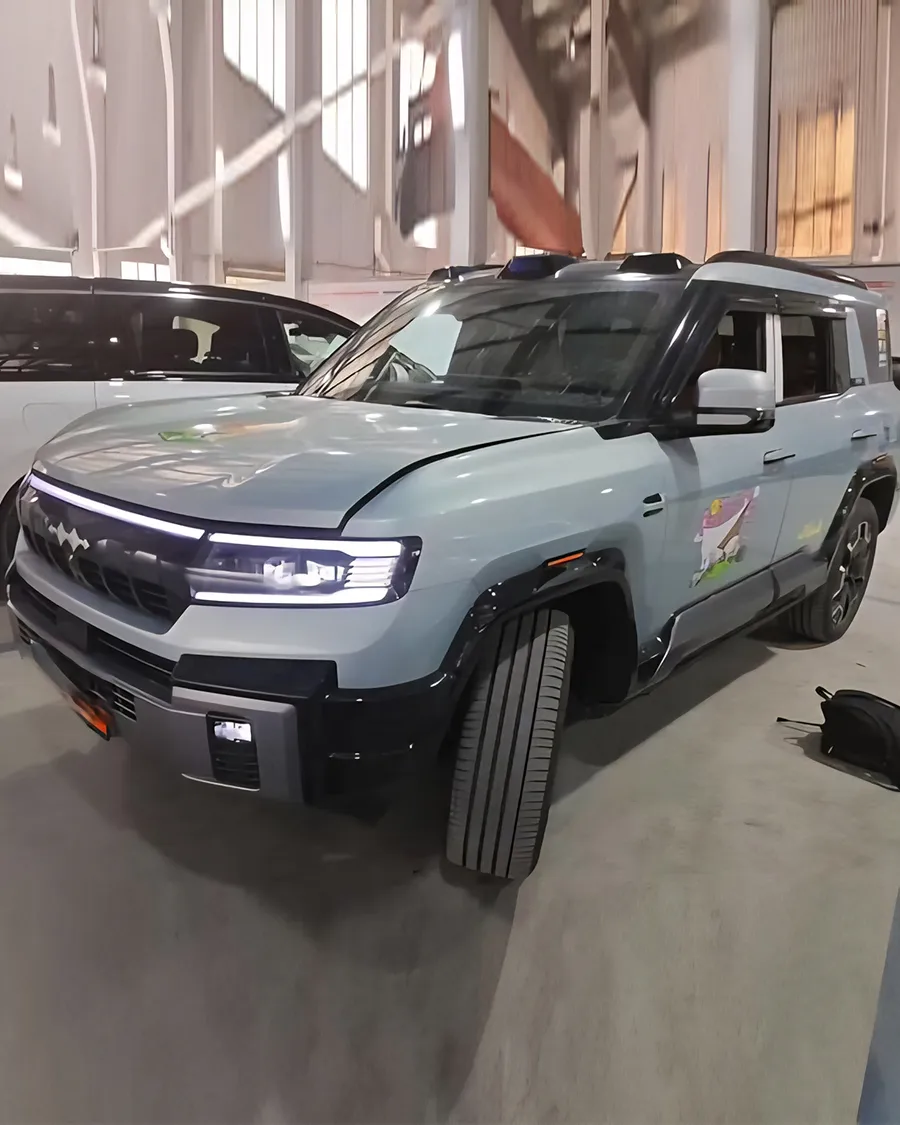 2025 Bao 8 Intelligent Brave Flagship Edition 7-Seater 2