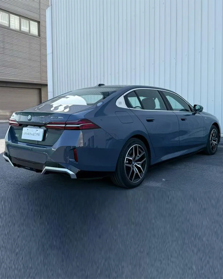 2024 BMW i5 eDrive 35L M Sport Package 2