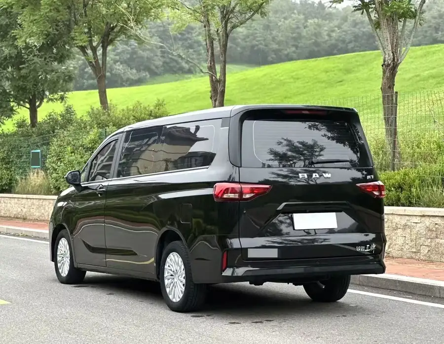 2023 BAW Ace M7 2.0L Automatic Long Wheelbase Business Version 7-Seater 2