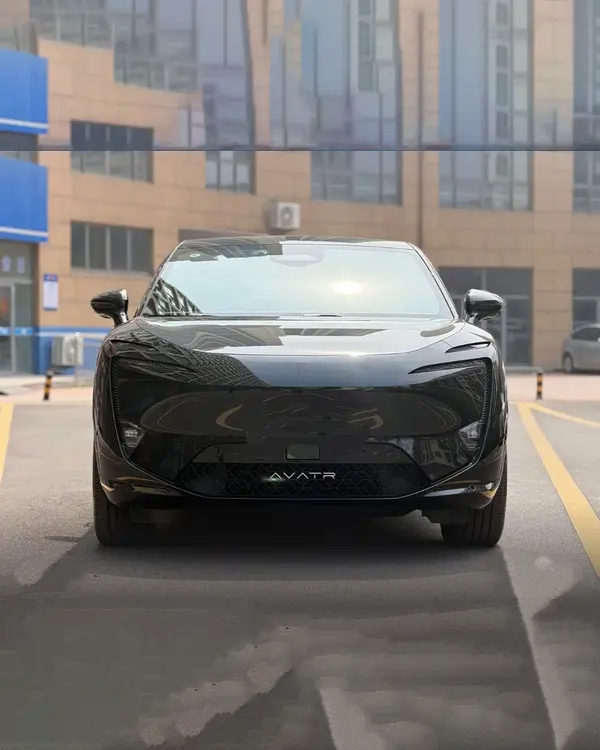 2025 AVATR 11 Facelift Max EREV Edition