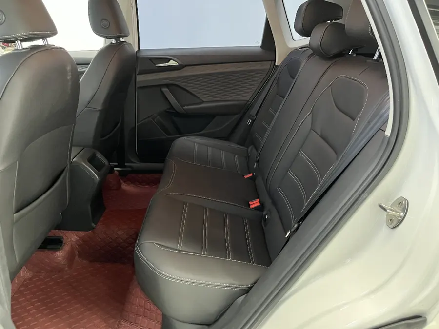 2021 Volkswagen Tharu 280TSI 2WD Trendline China VI 5