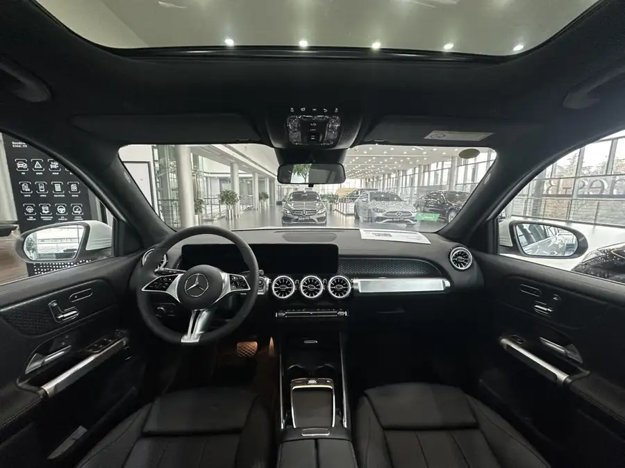 2025 Mercedes-Benz EQB 260 4