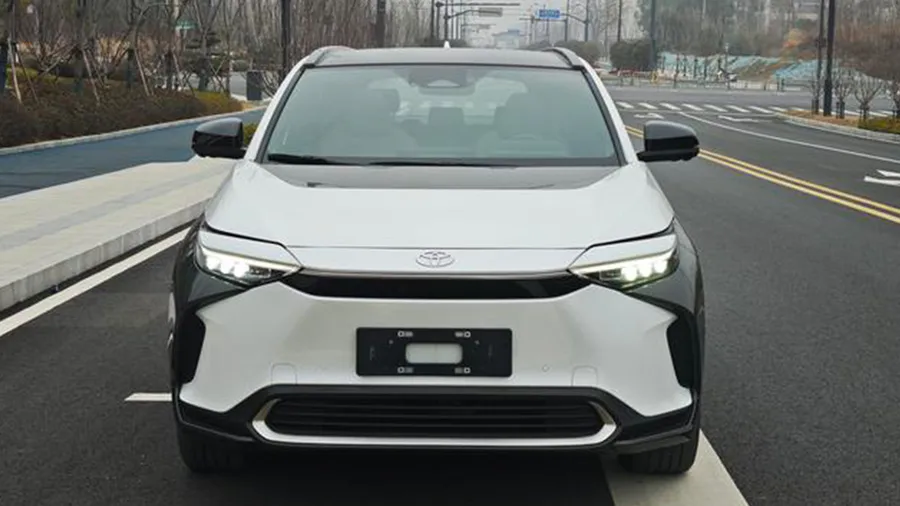 2022 Toyota bZ4X X-MODE 4WD Ultra
