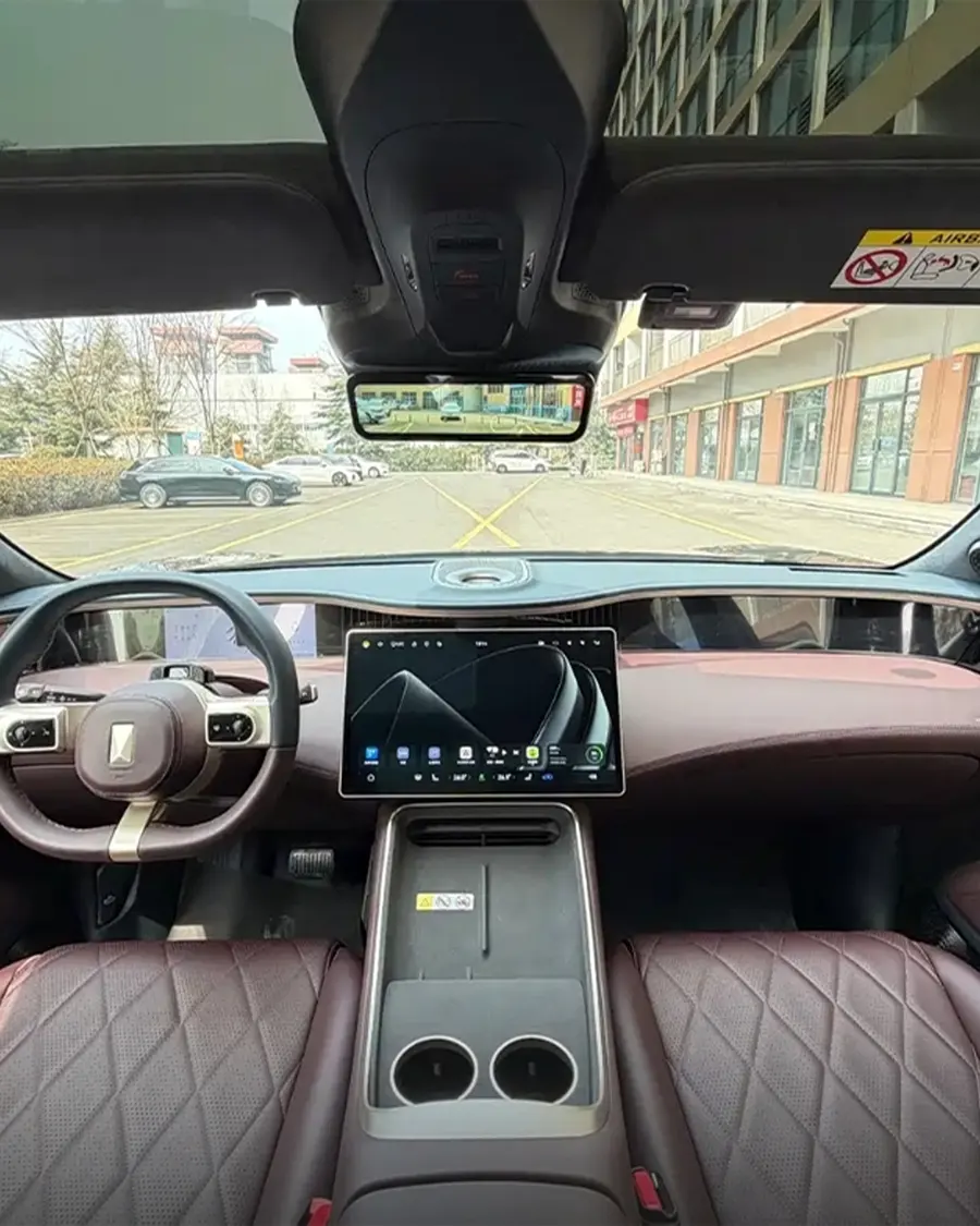 2025 AVATR 11 Facelift Max EREV Edition 4