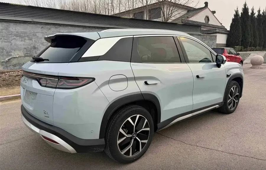 2025 BYD Song L DM-i Smart Driving 160km Ultimate Version 2