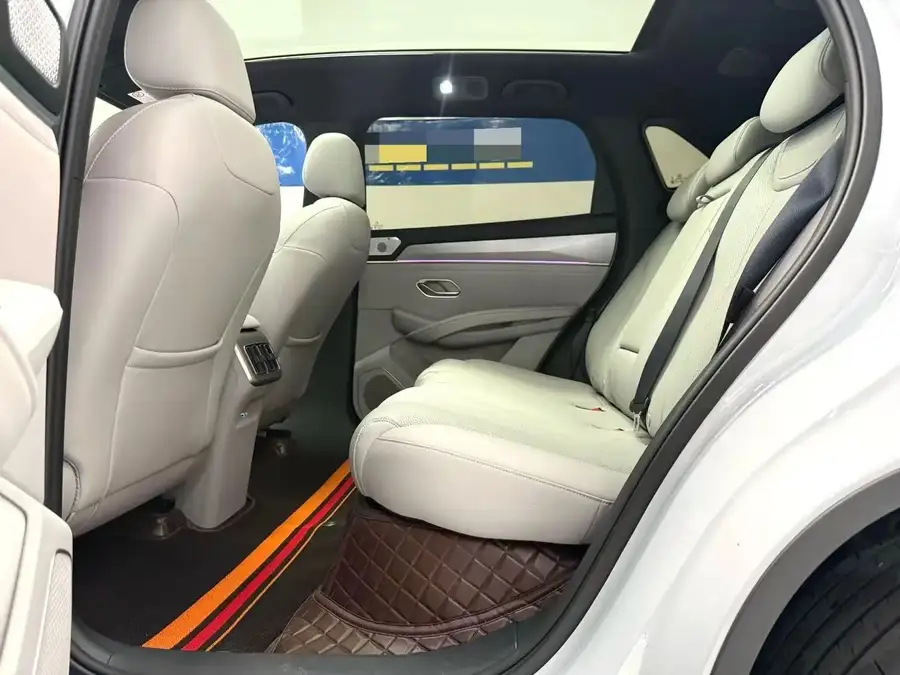 2026 BYD Song Ultra EV 710KM Transcendence 4