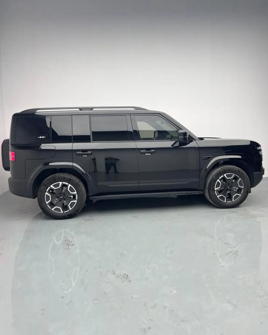 2025 TITAN 7 135KM 2WD Pro Edition 2