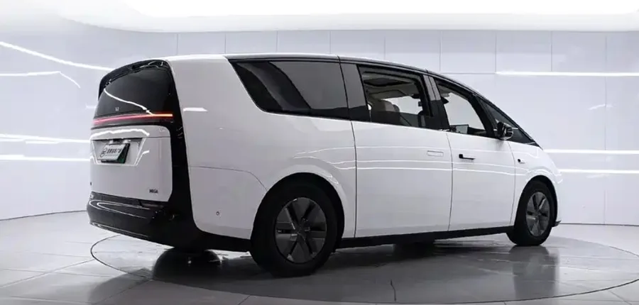 2025 Li Auto MEGA Home Special Family Edition 2