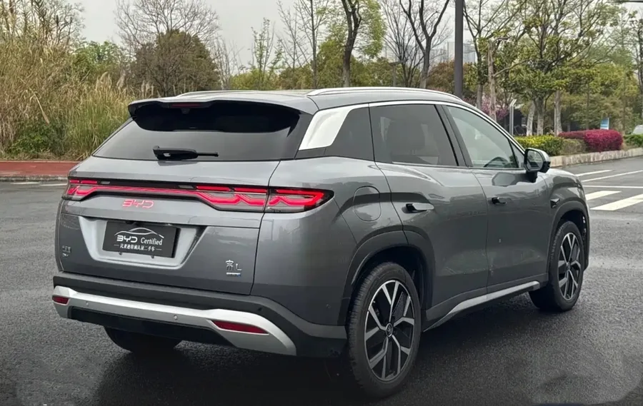 2025 BYD Song L DM-i Smart Driving 160km Premium Version 2