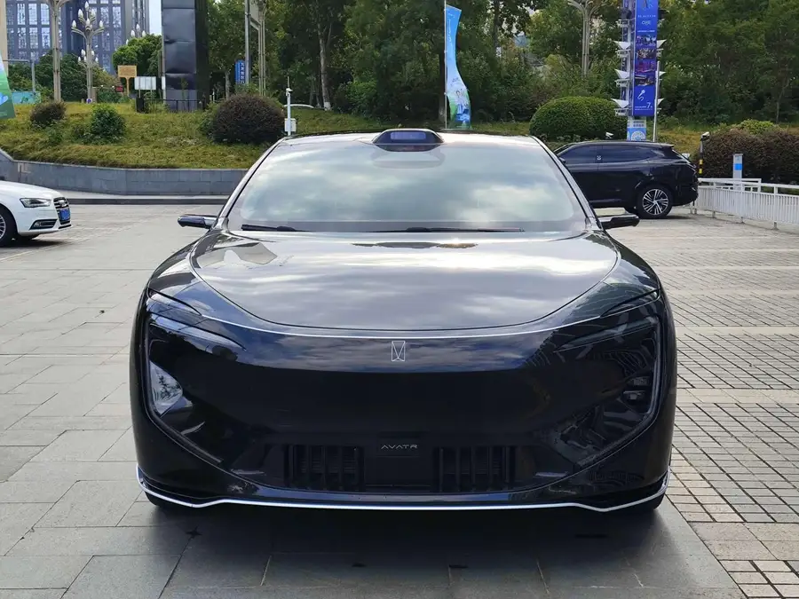 2026 Avatr 12 Facelift Royal Theater Edition