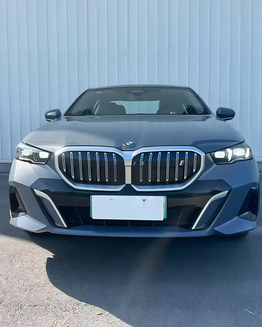 2024 BMW i5 eDrive 35L M Sport Package