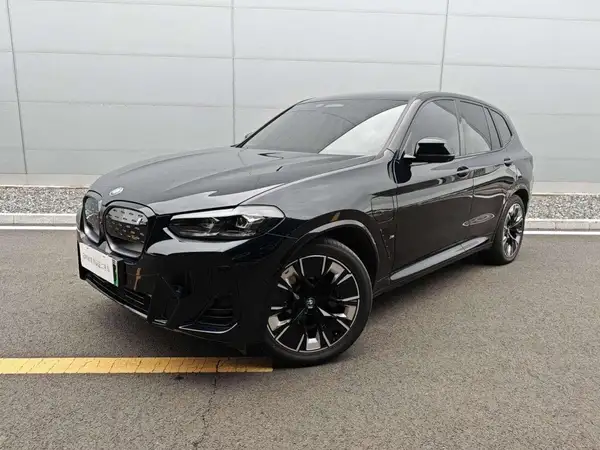 2024 BMW iX3 Innovation Edition
