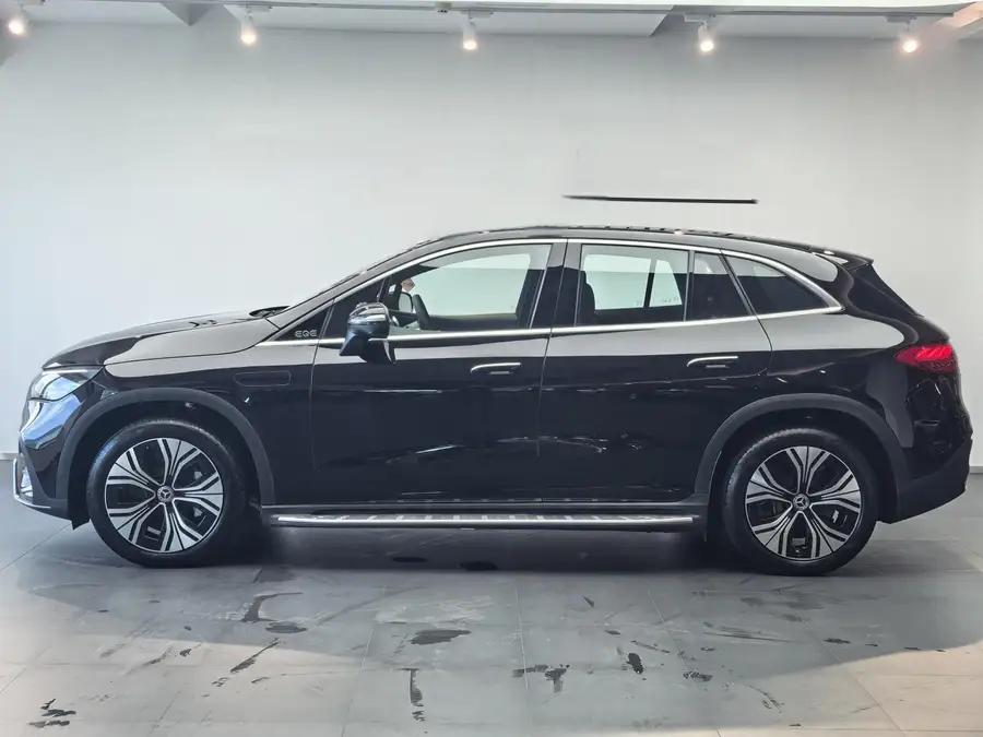 2024 Mercedes-Benz EQE SUV 500 4MATIC Pioneer Edition 3