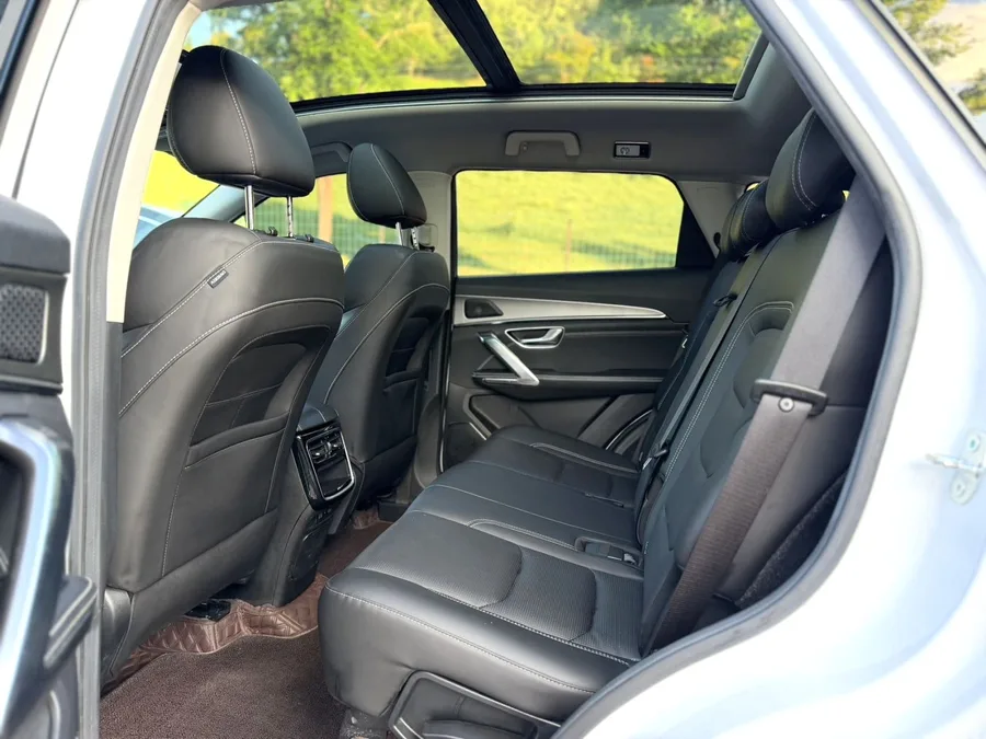 2021 Jetour X70 PLUS 1.5T DCT Mountain PRO 7-Seater 3