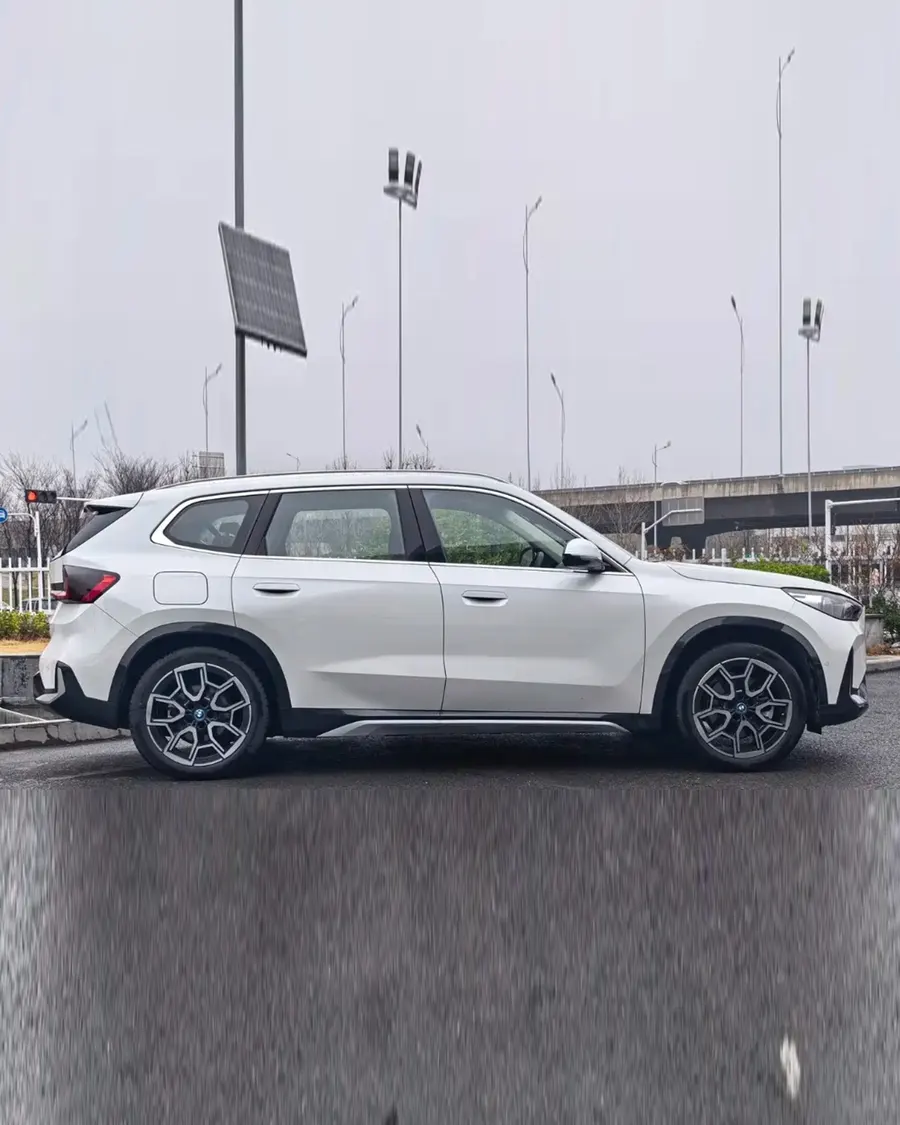 2023 BMW iX1 xDrive30L xLine Package 2