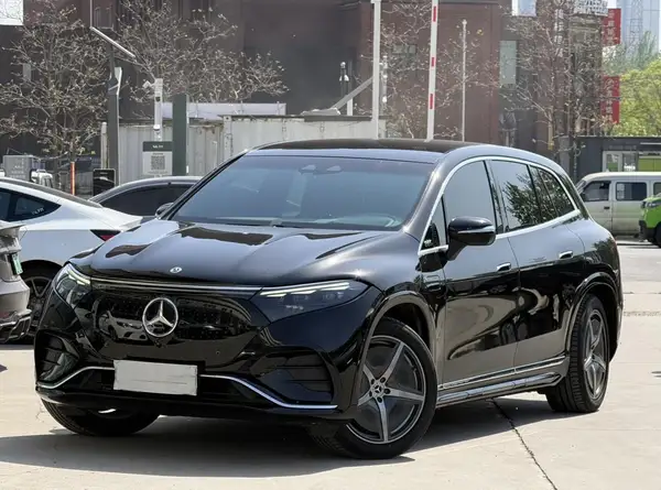2023 Mercedes‑Benz EQS SUV 450 4MATIC Pioneer Version