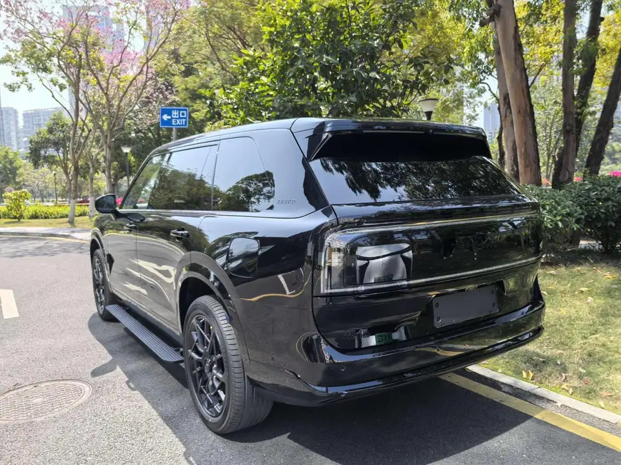 2025 Zeekr 9X Obsidian Black Version 70kWh 2