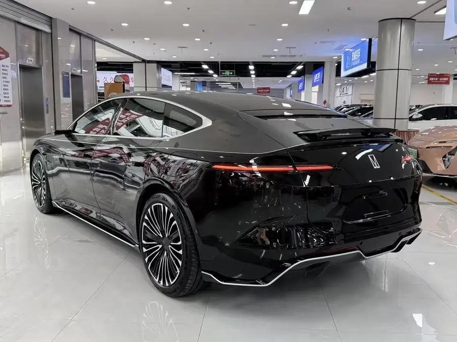 2025 Avatr 12 Facelift Royal Theater Edition 2