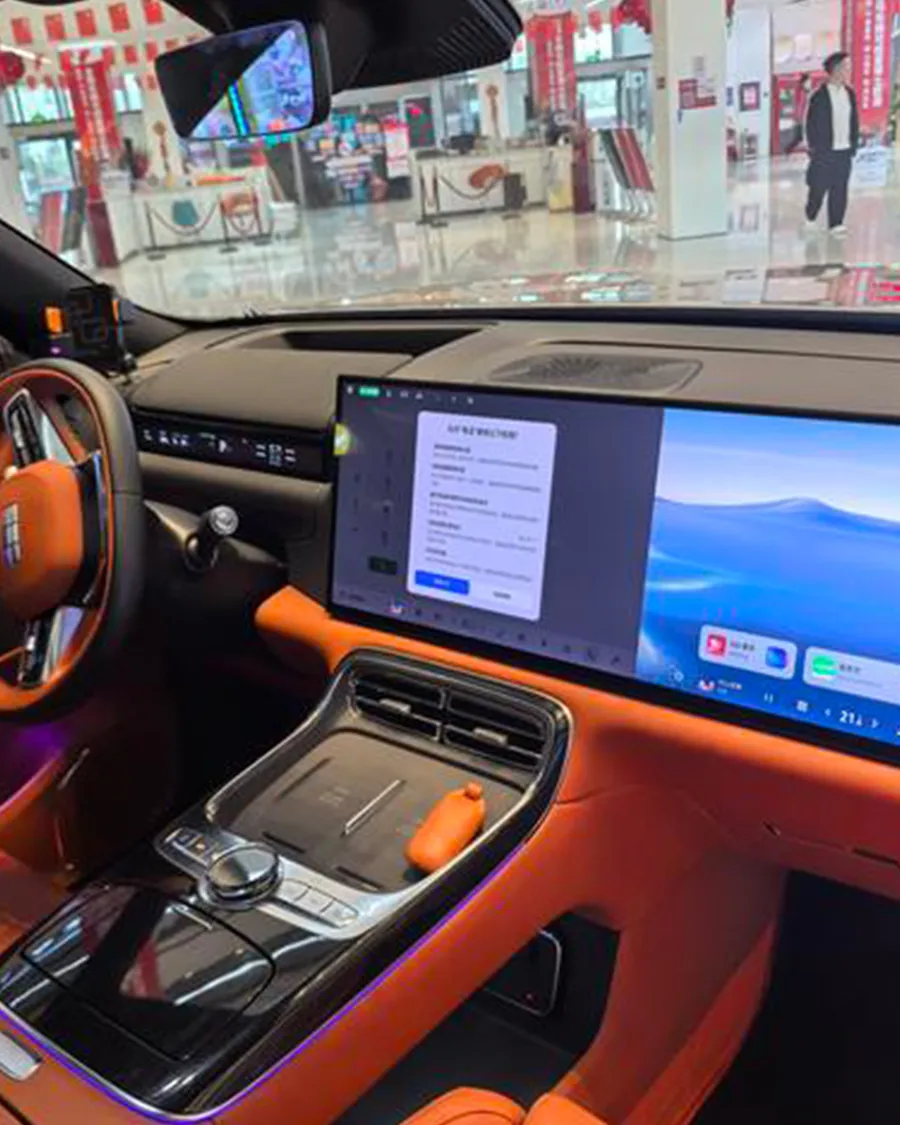 2025 Geely Galaxy M9 210km 4WD Pilot Edition 4