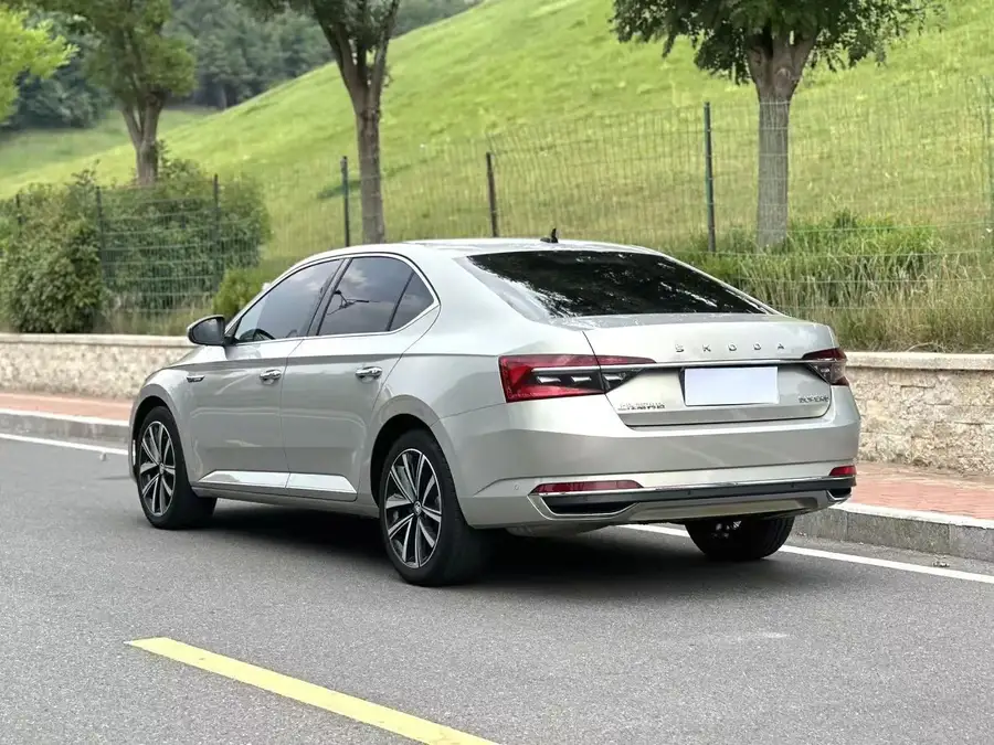 2022 Skoda Superb TSI280 DSG Premium Edition 2