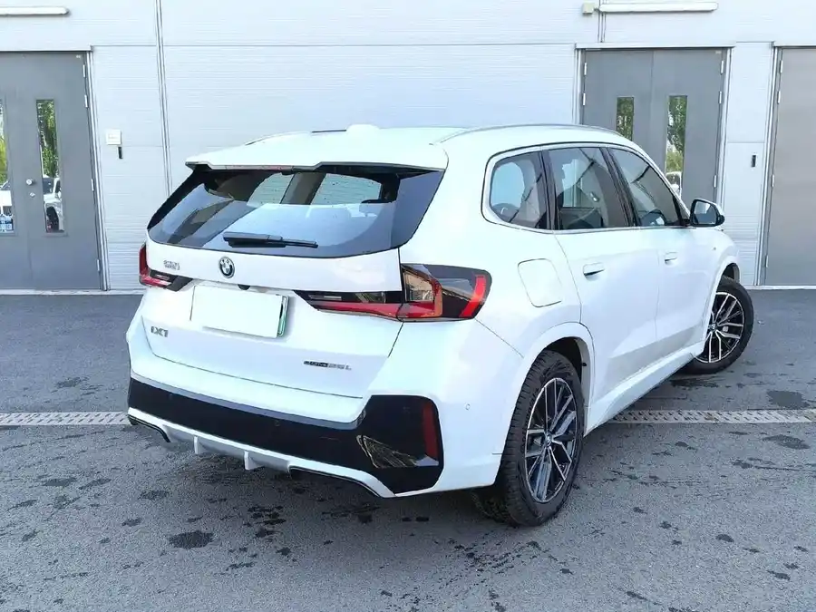 2025 BMW iX1 eDrive25L M Sport Package 2