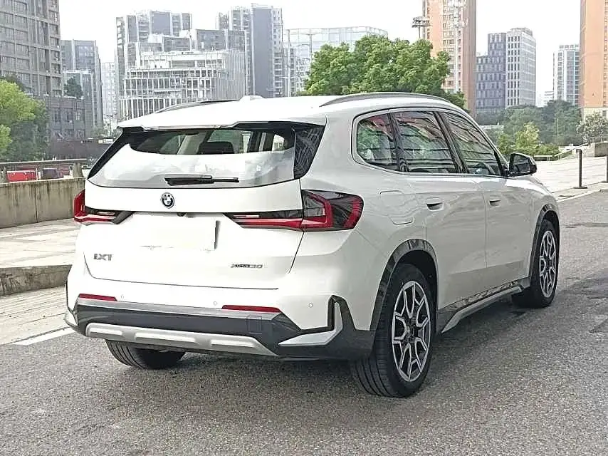 2023 BMW iX1 xDrive30L X Design Package 3