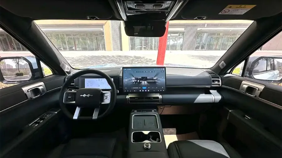 2025 Titan 7 190KM 4WD Ultra Version 3