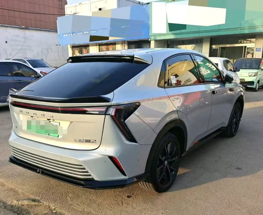 2024 Honda eNS2 Light Chaser Edition 2