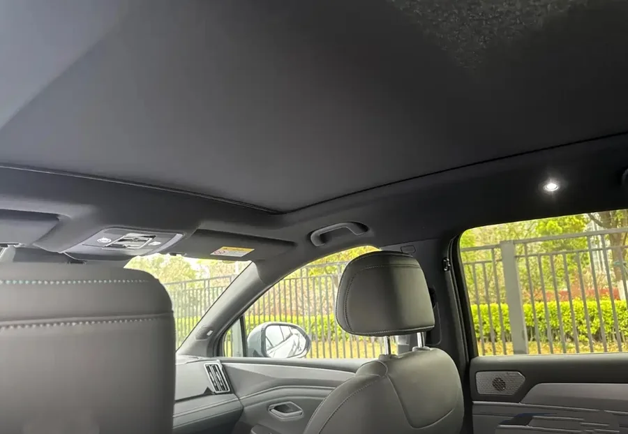 2025 BYD Song L DM-i Smart Driving 160km Premium Version 4
