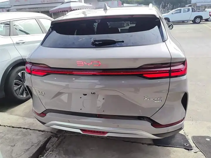 2025 BYD Song PLUS New Energy DM-i 160KM Flagship Edition 3