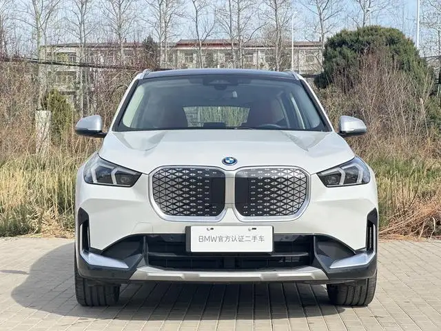 2023 BMW iX1 xDrive30L X Design Package 2